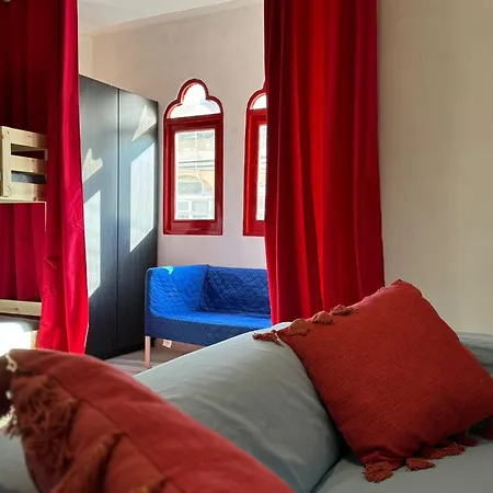 호스텔 Dragon's Den *