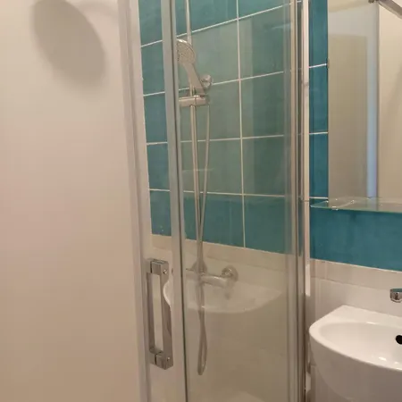 Dragon's Den Hostel Balzan